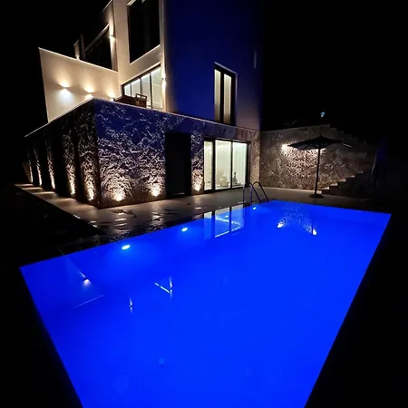Luar Himara- Luxury Villa *